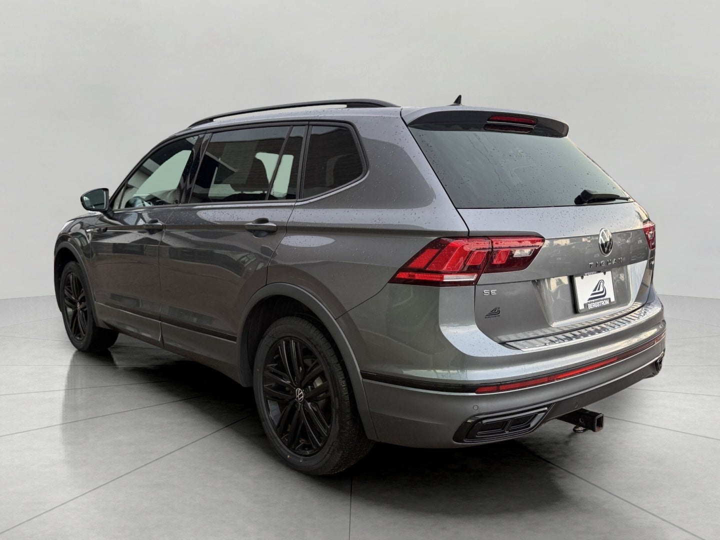 2022 Volkswagen Tiguan 2.0T SE R-Line Black 4MOTION