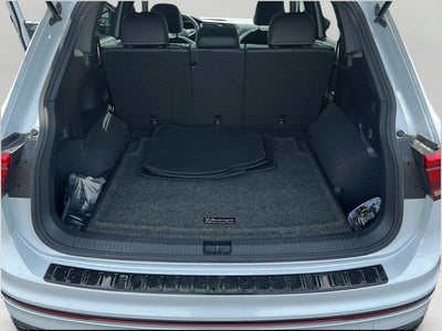 2023 Volkswagen Tiguan 2.0T SE R-Line Black 4MOTION