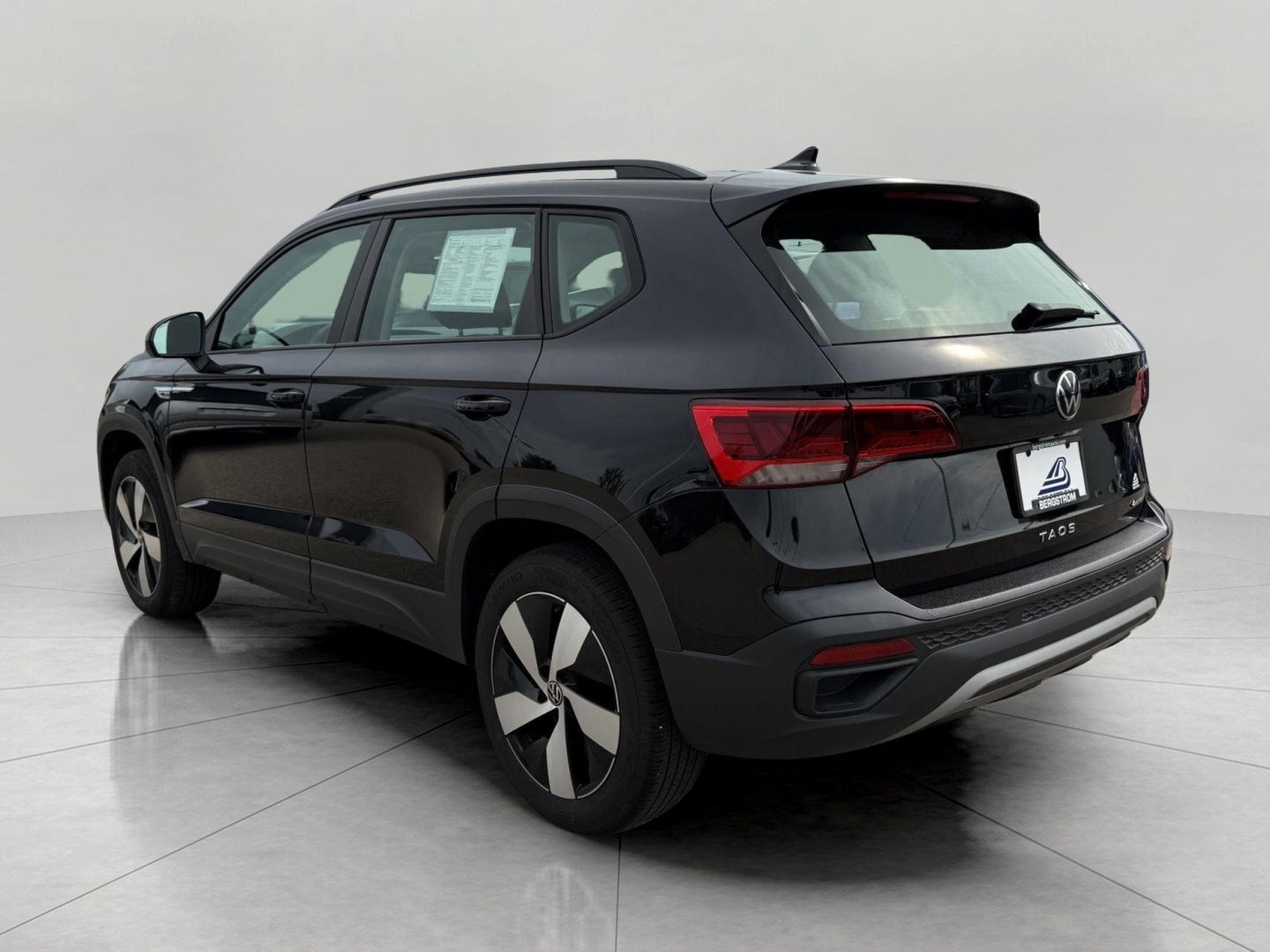 2023 Volkswagen Taos S 4MOTION