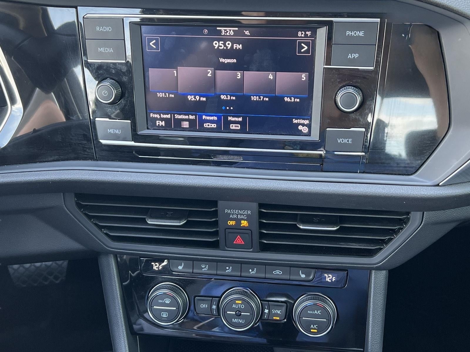 2024 Volkswagen Jetta SE Auto