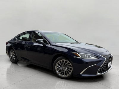 2025 Lexus ES 300h Luxury FWD