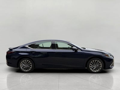 2025 Lexus ES 300h Luxury FWD