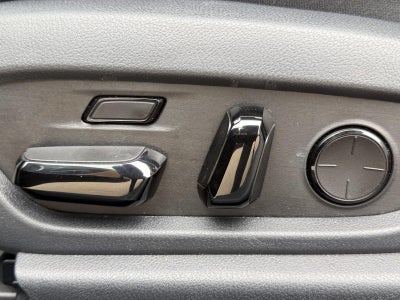 2025 Lexus ES 300h Luxury FWD