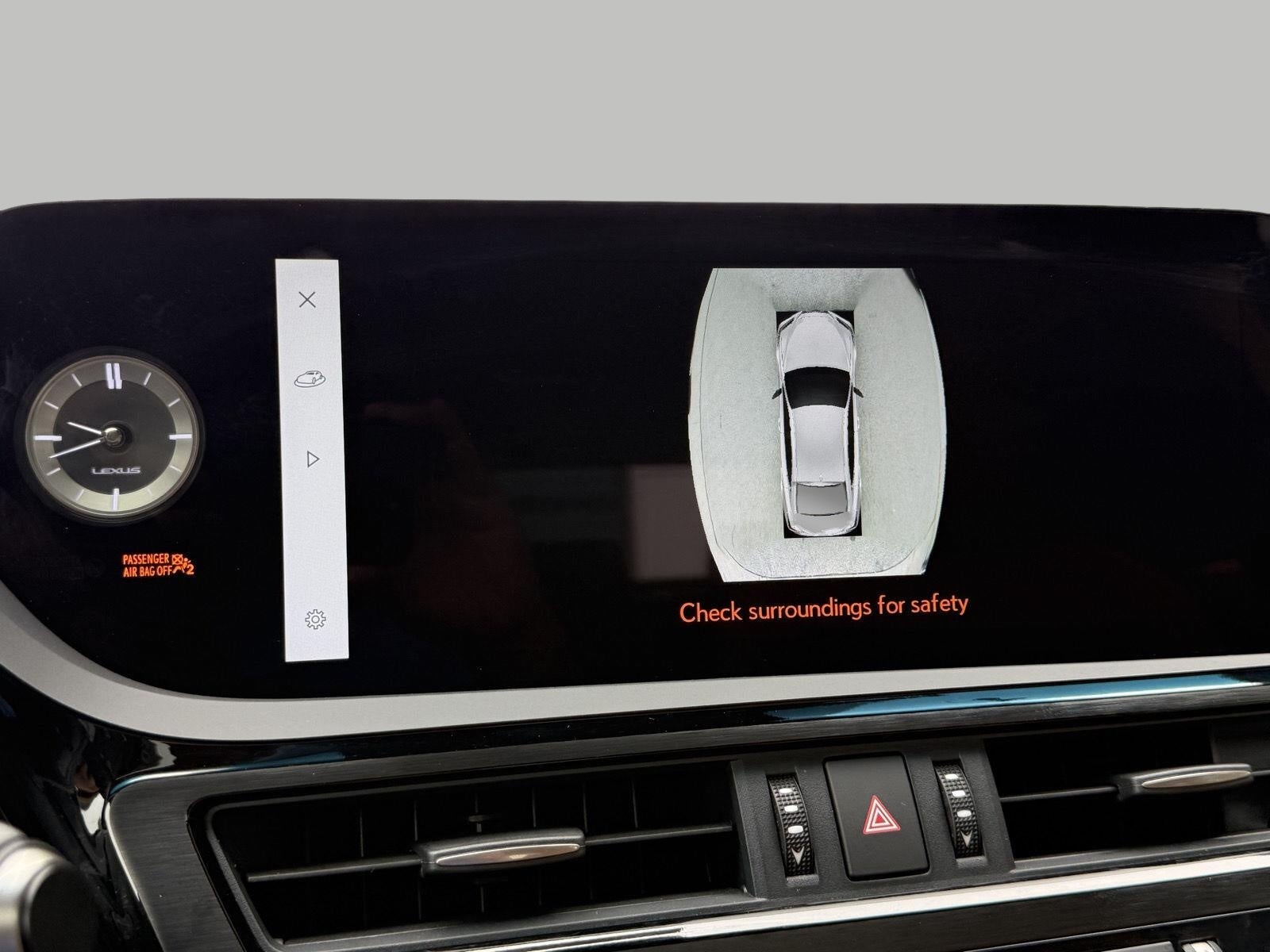 2025 Lexus ES 300h Luxury FWD