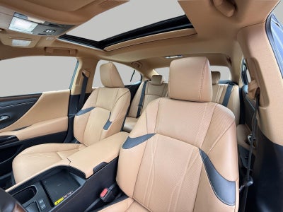 2025 Lexus ES 300h Luxury FWD