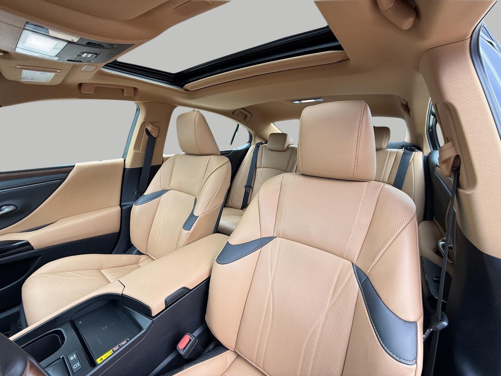 2025 Lexus ES 300h Luxury FWD