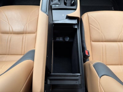 2025 Lexus ES 300h Luxury FWD