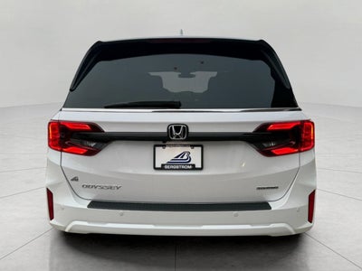 2025 Honda Odyssey Touring Auto
