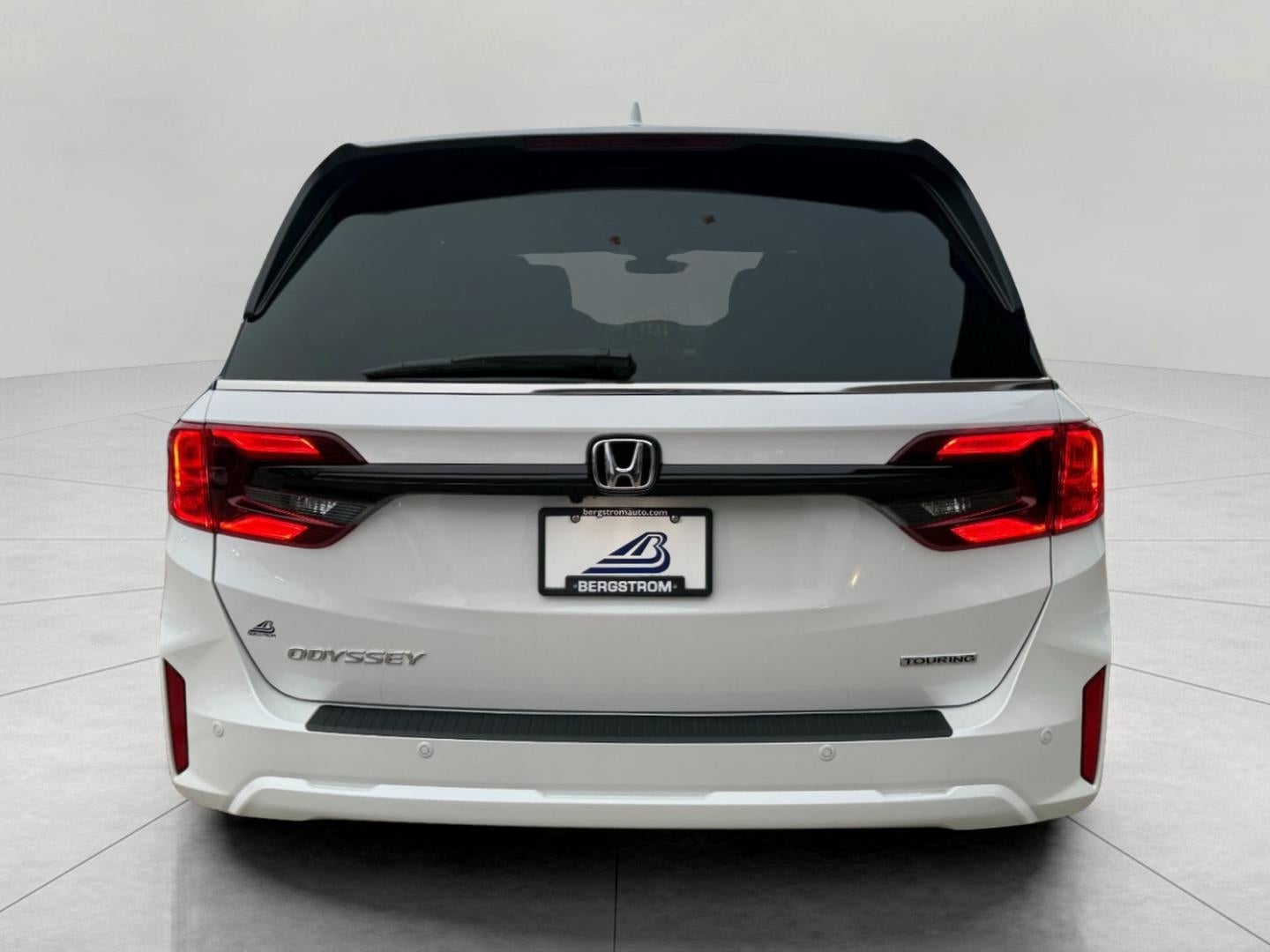 2025 Honda Odyssey Touring Auto