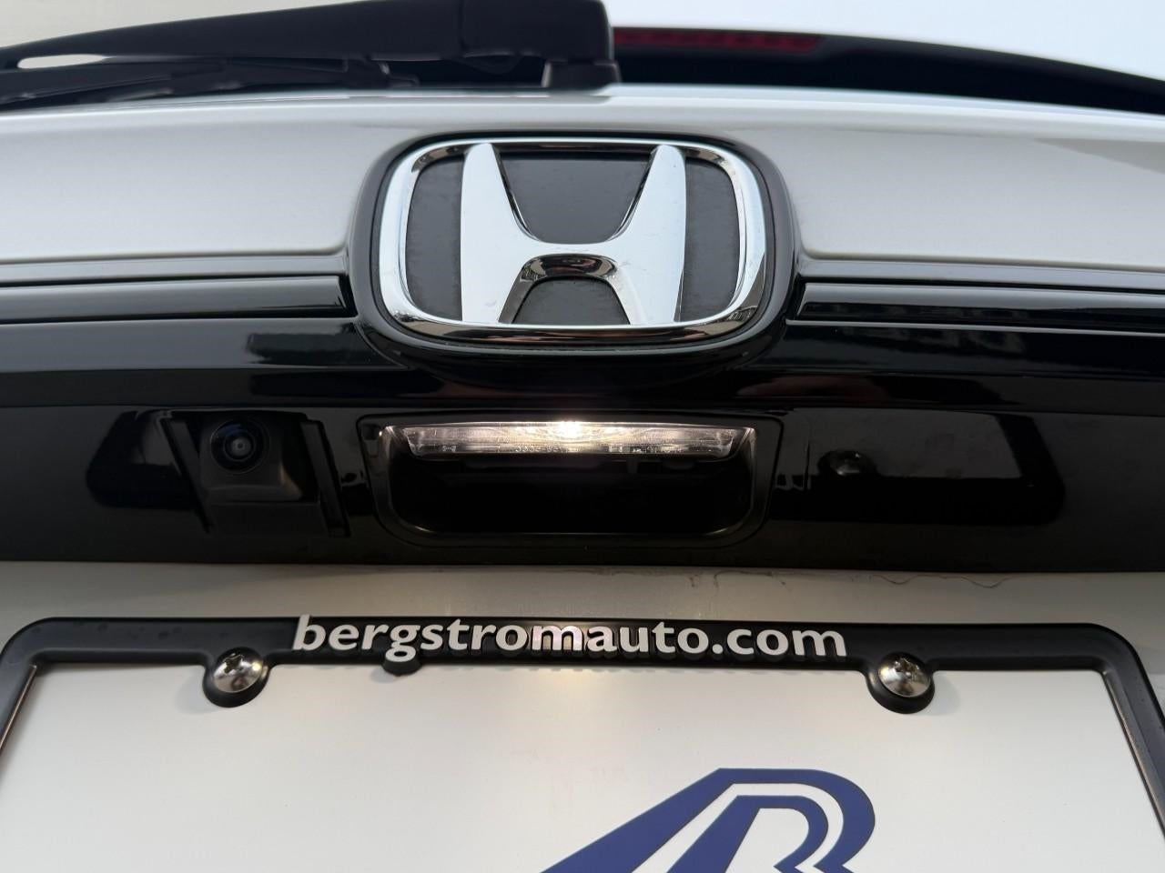 2025 Honda Odyssey Touring Auto