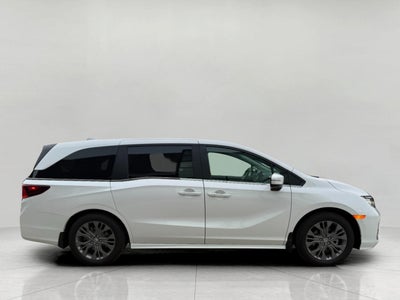 2025 Honda Odyssey Touring Auto