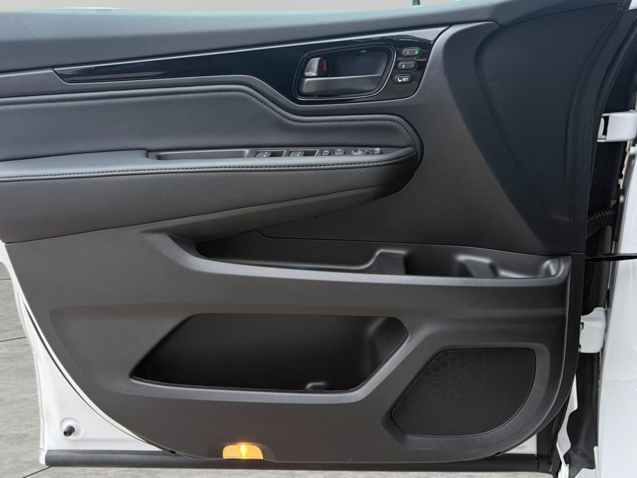 2025 Honda Odyssey Touring Auto