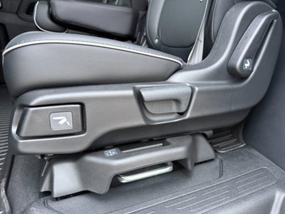 2025 Honda Odyssey Touring Auto