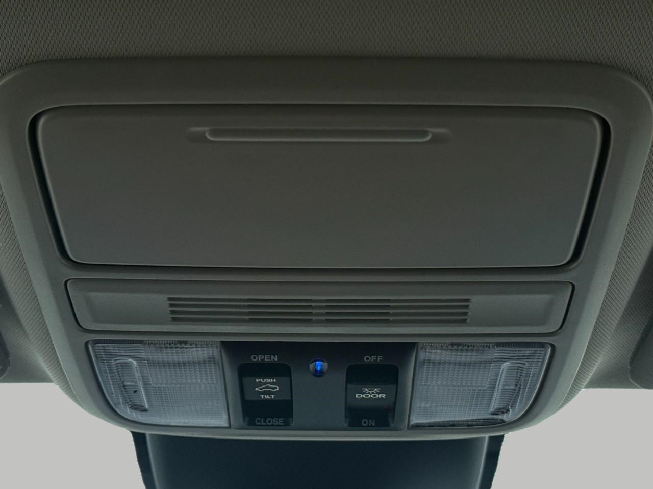 2025 Honda Odyssey Touring Auto