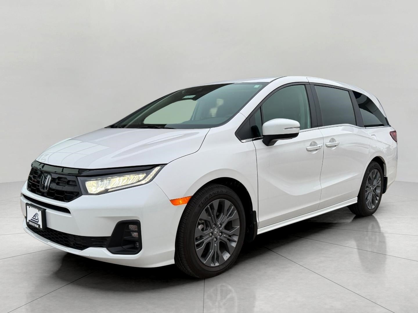 2025 Honda Odyssey Touring Auto