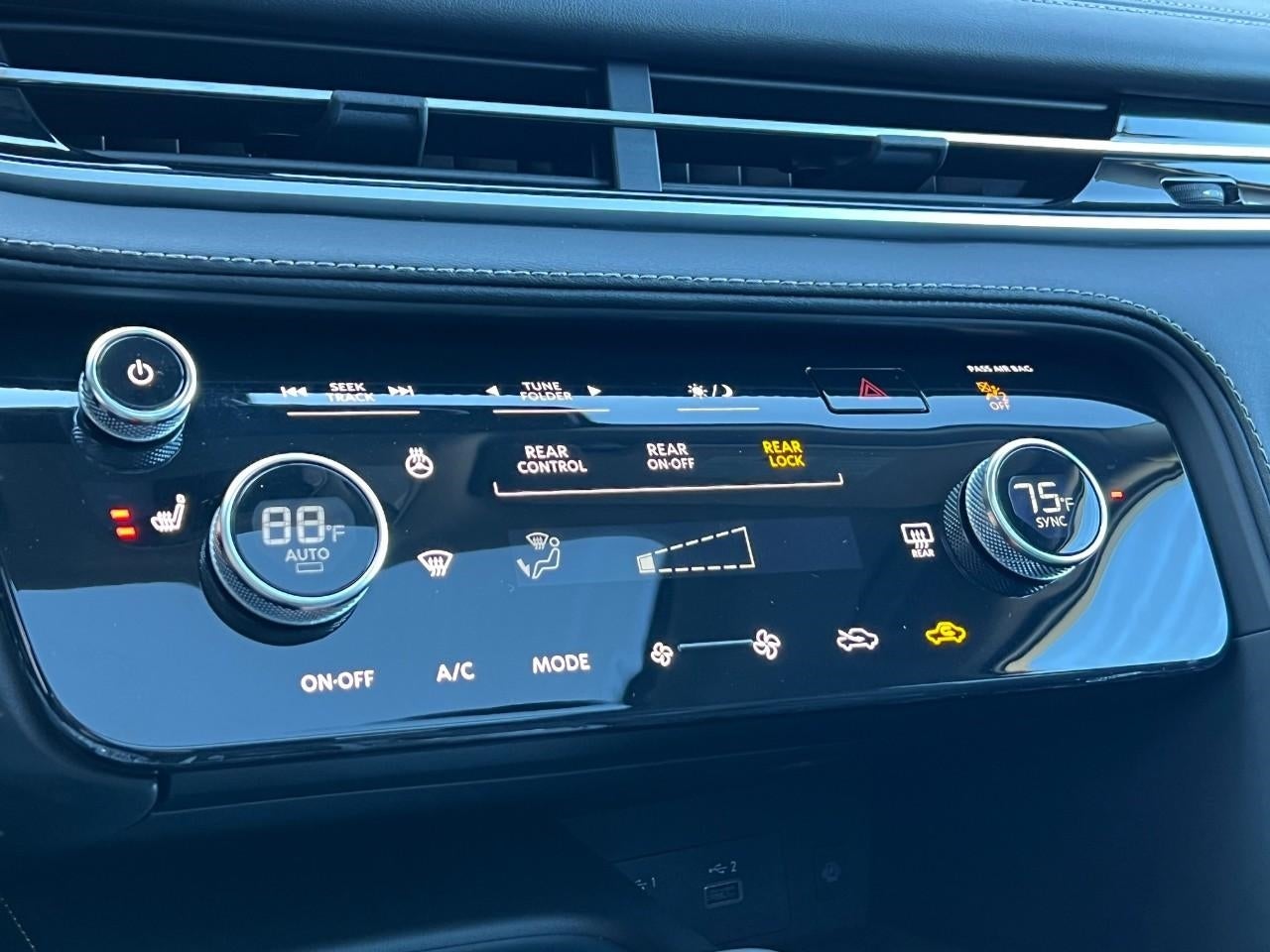 2025 INFINITI QX60 LUXE