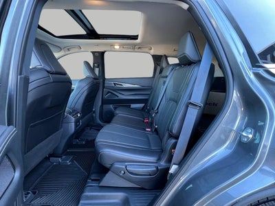 2025 INFINITI QX60 LUXE