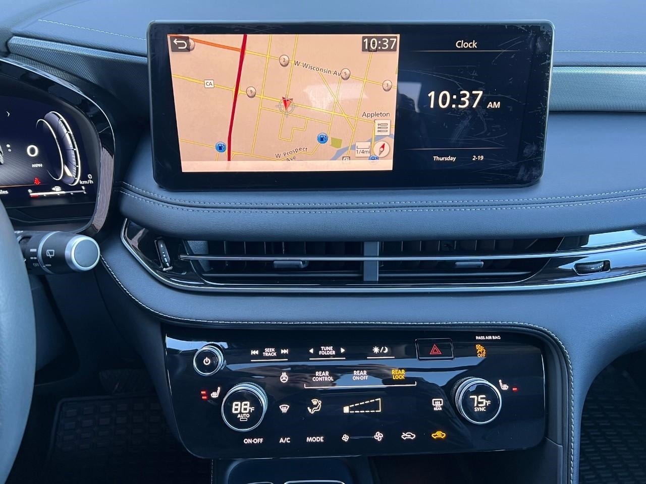 2025 INFINITI QX60 LUXE