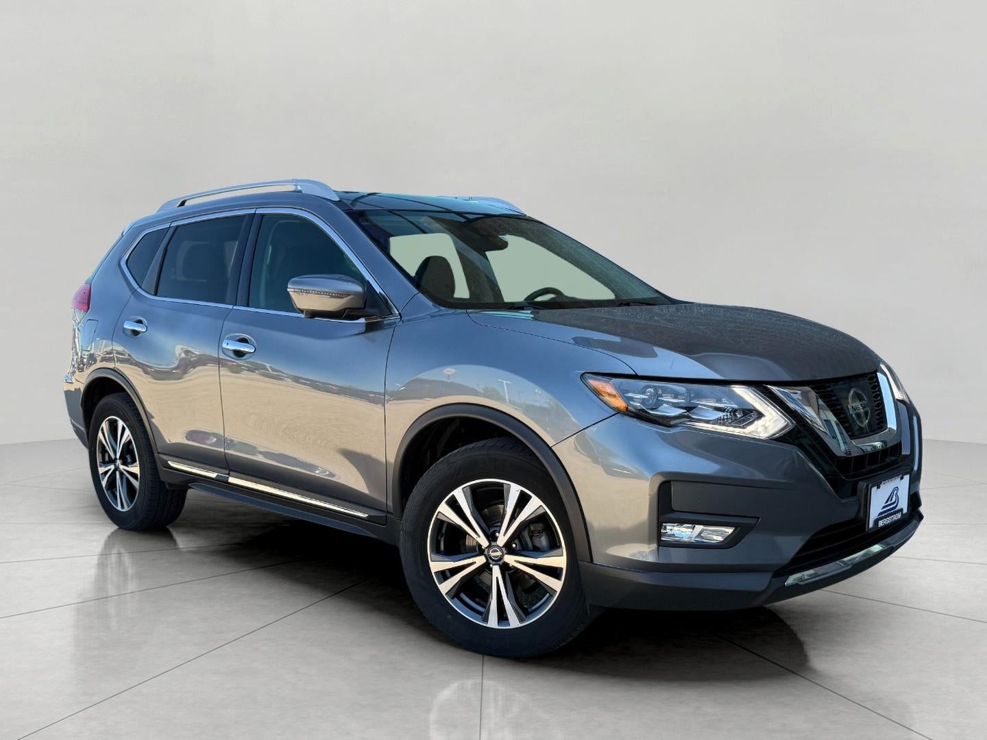 2017 Nissan Rogue SL AWD's photo
