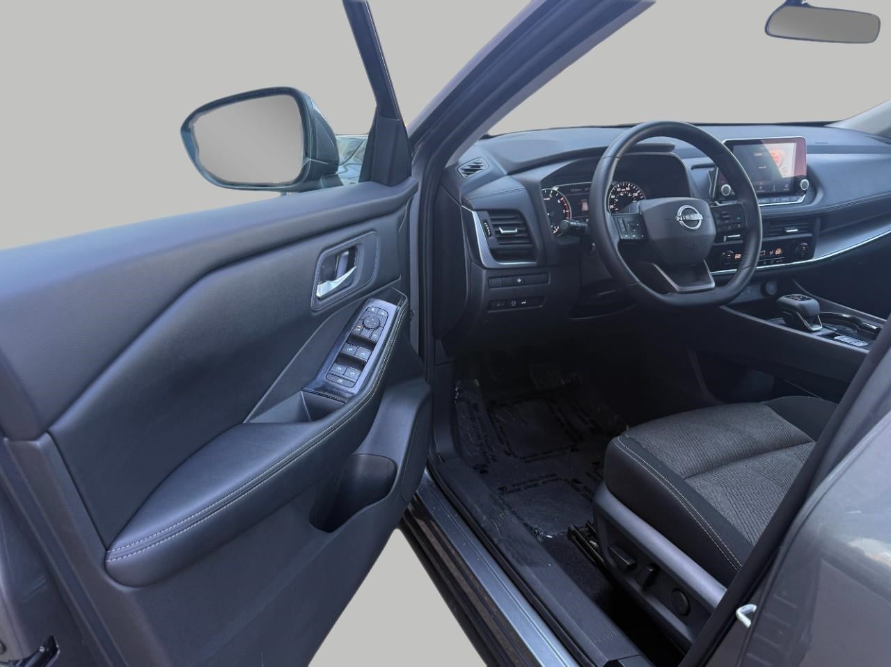 2025 Nissan Rogue AWD SV