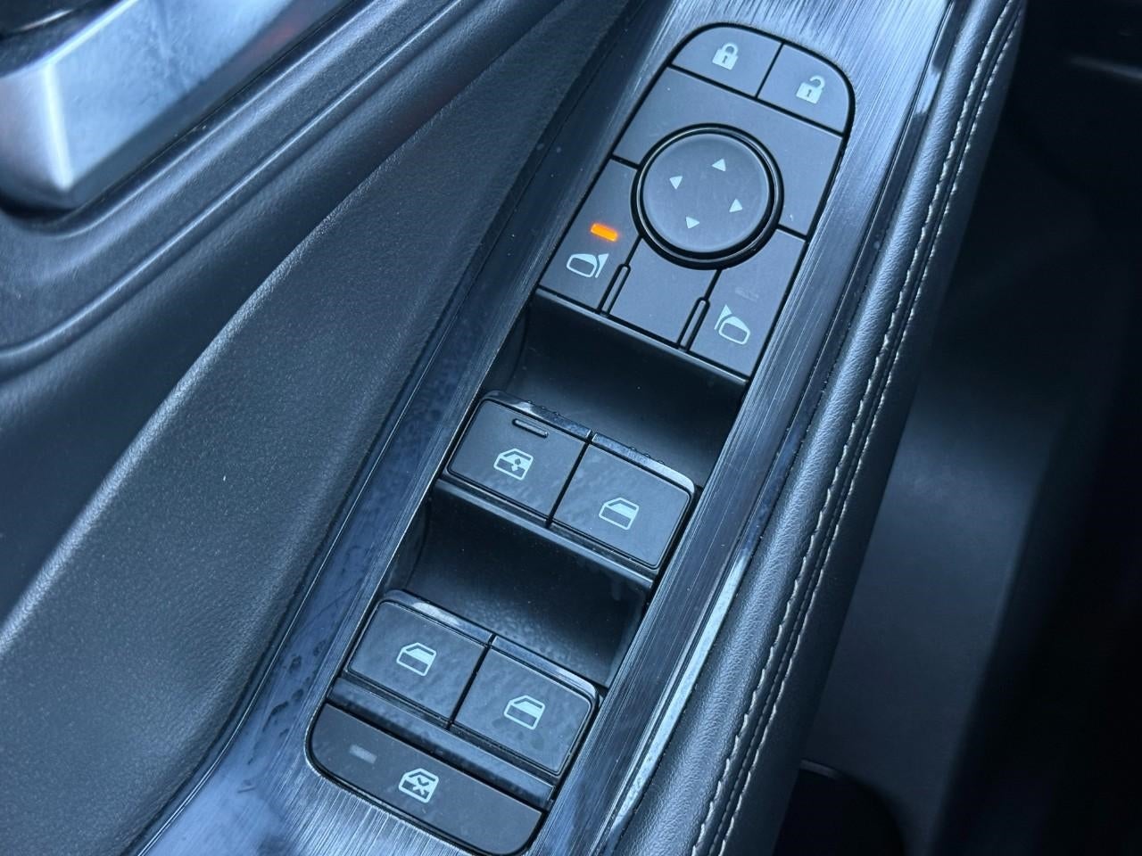 2025 Nissan Rogue AWD SV