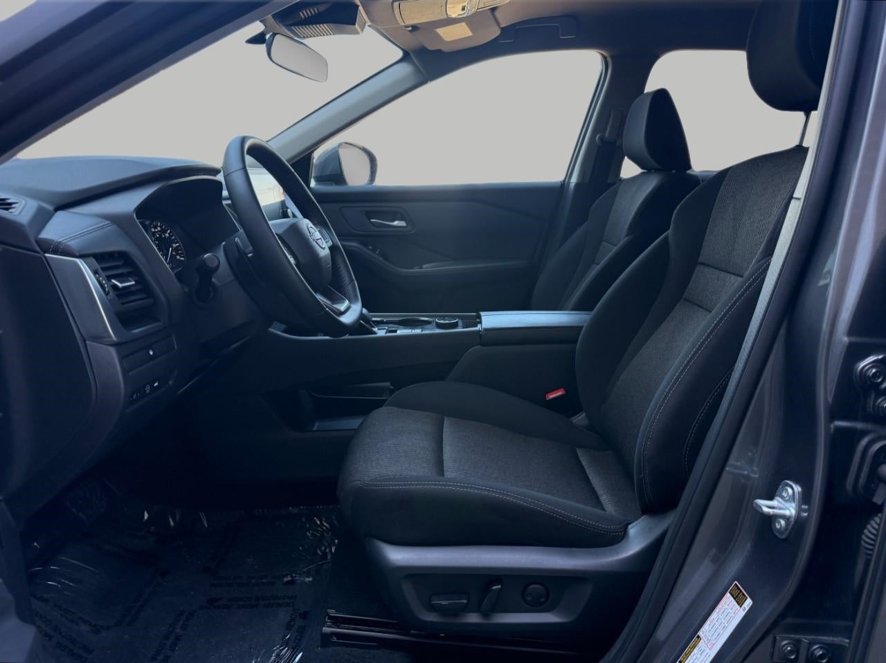 2025 Nissan Rogue AWD SV