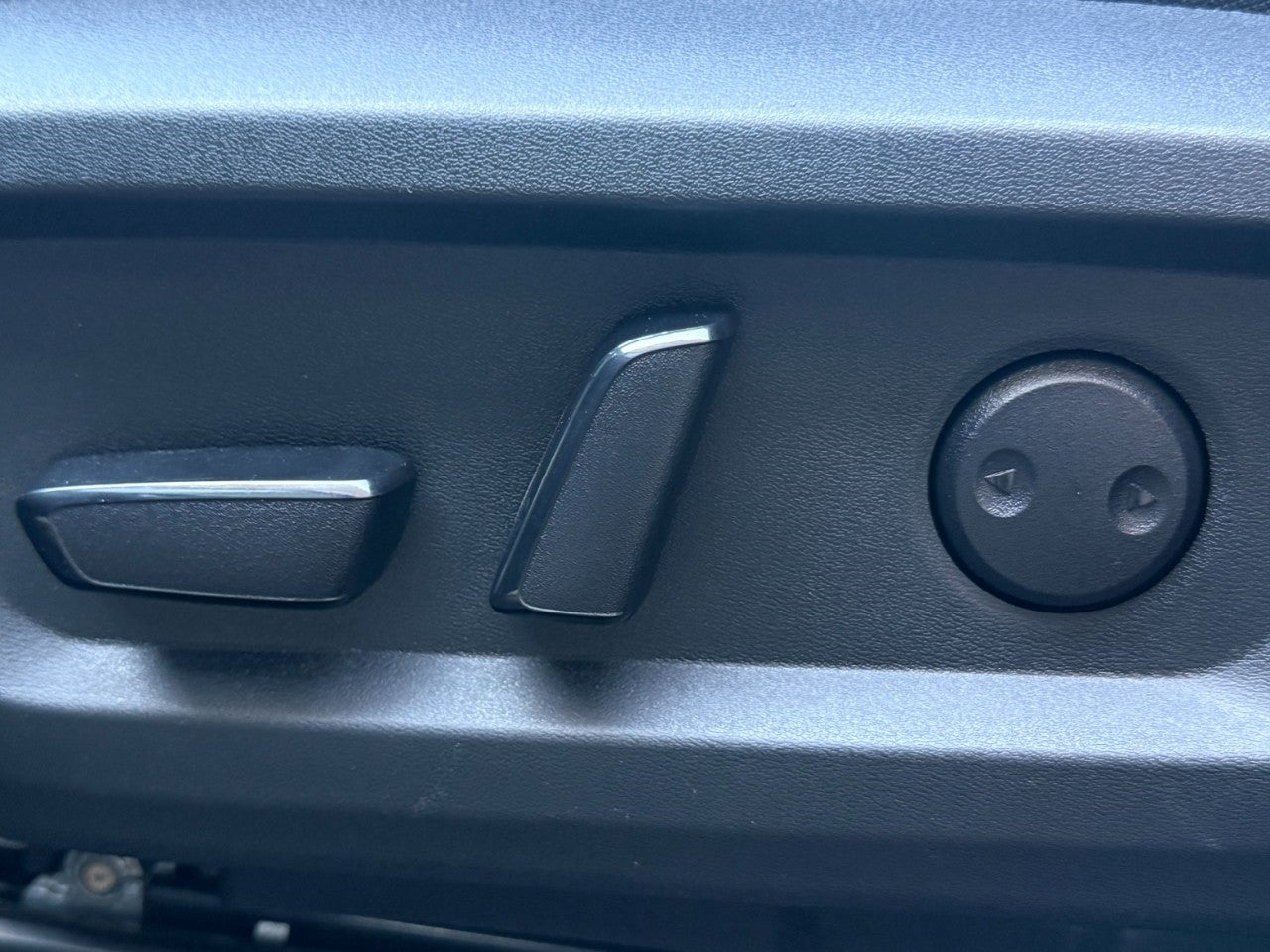 2025 Nissan Rogue AWD SV