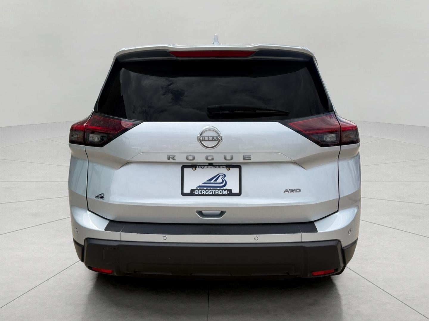 2025 Nissan Rogue AWD SV