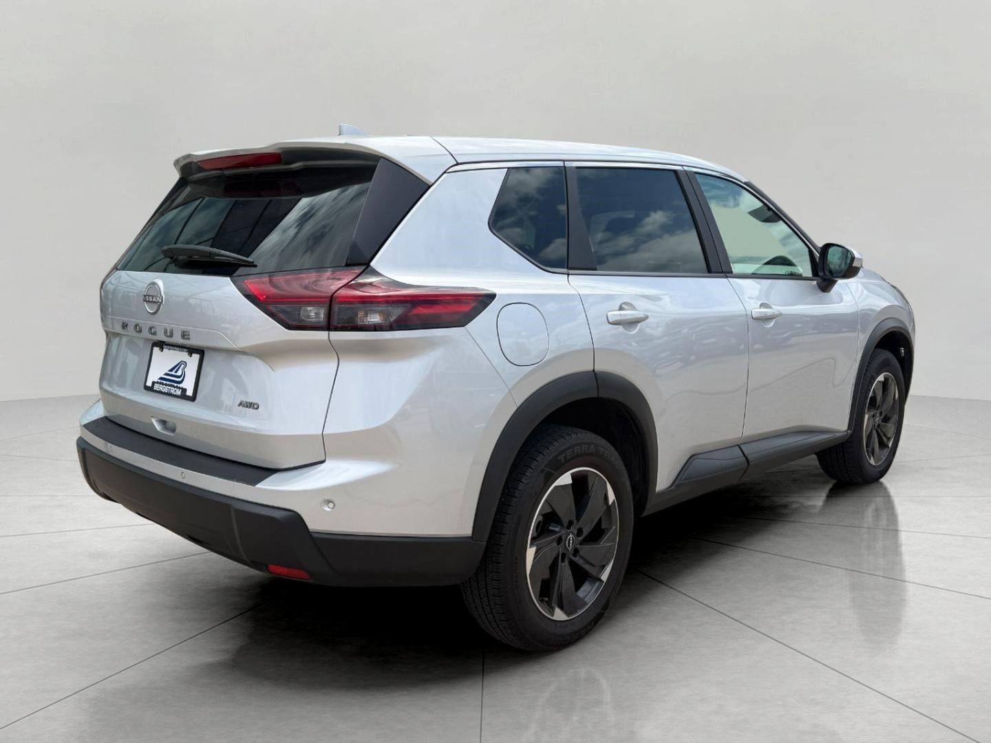 2025 Nissan Rogue AWD SV