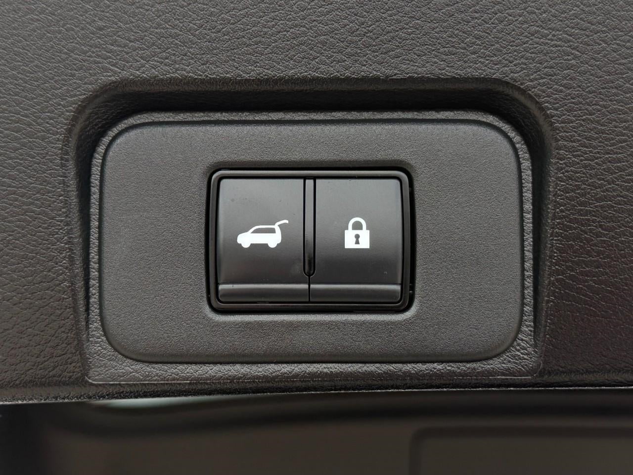 2025 Nissan Rogue AWD SV
