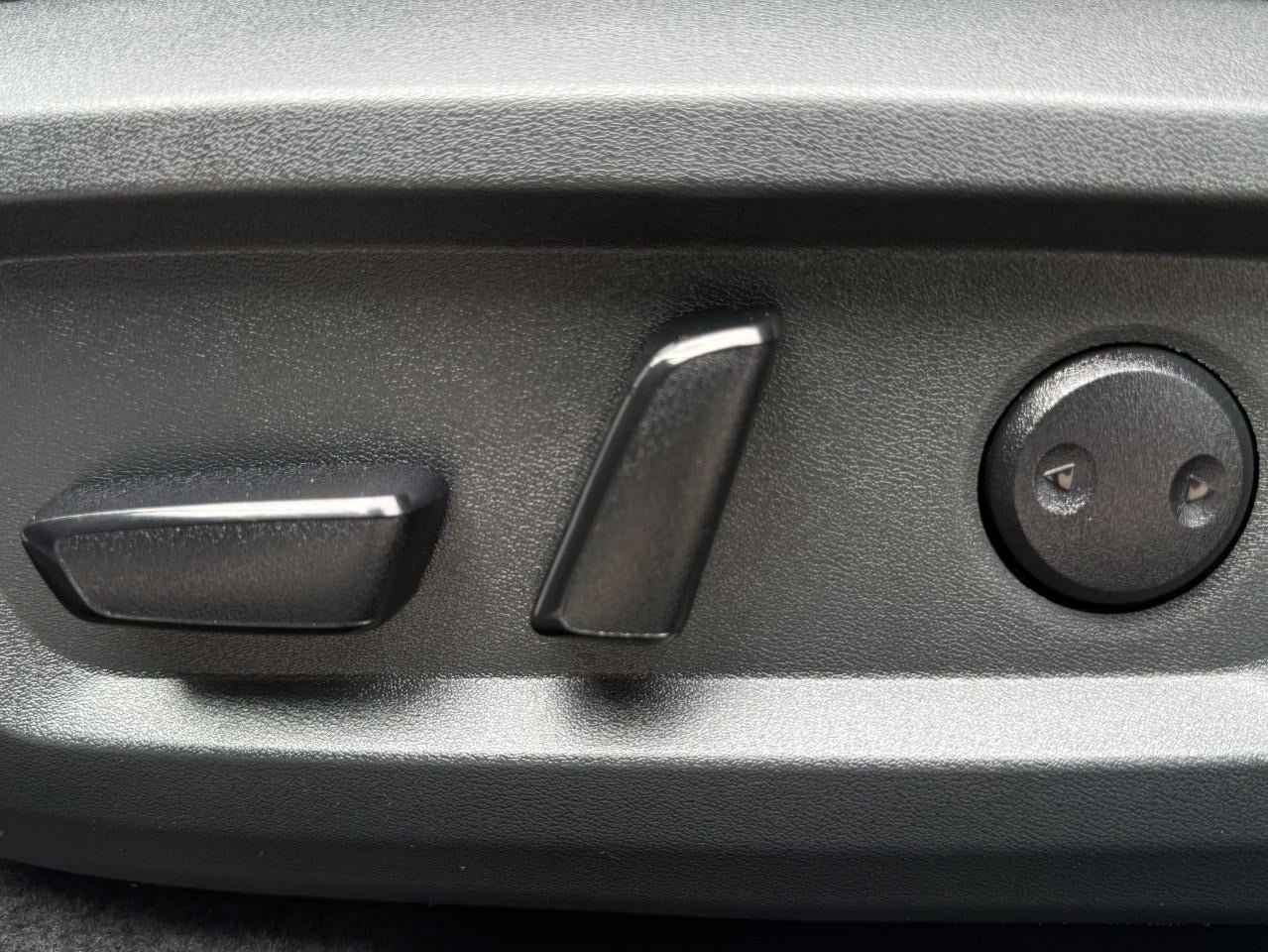 2025 Nissan Rogue AWD SV