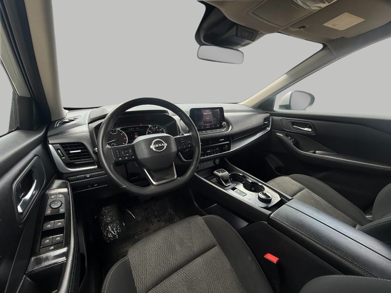 2025 Nissan Rogue AWD SV