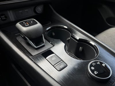 2025 Nissan Rogue AWD SV