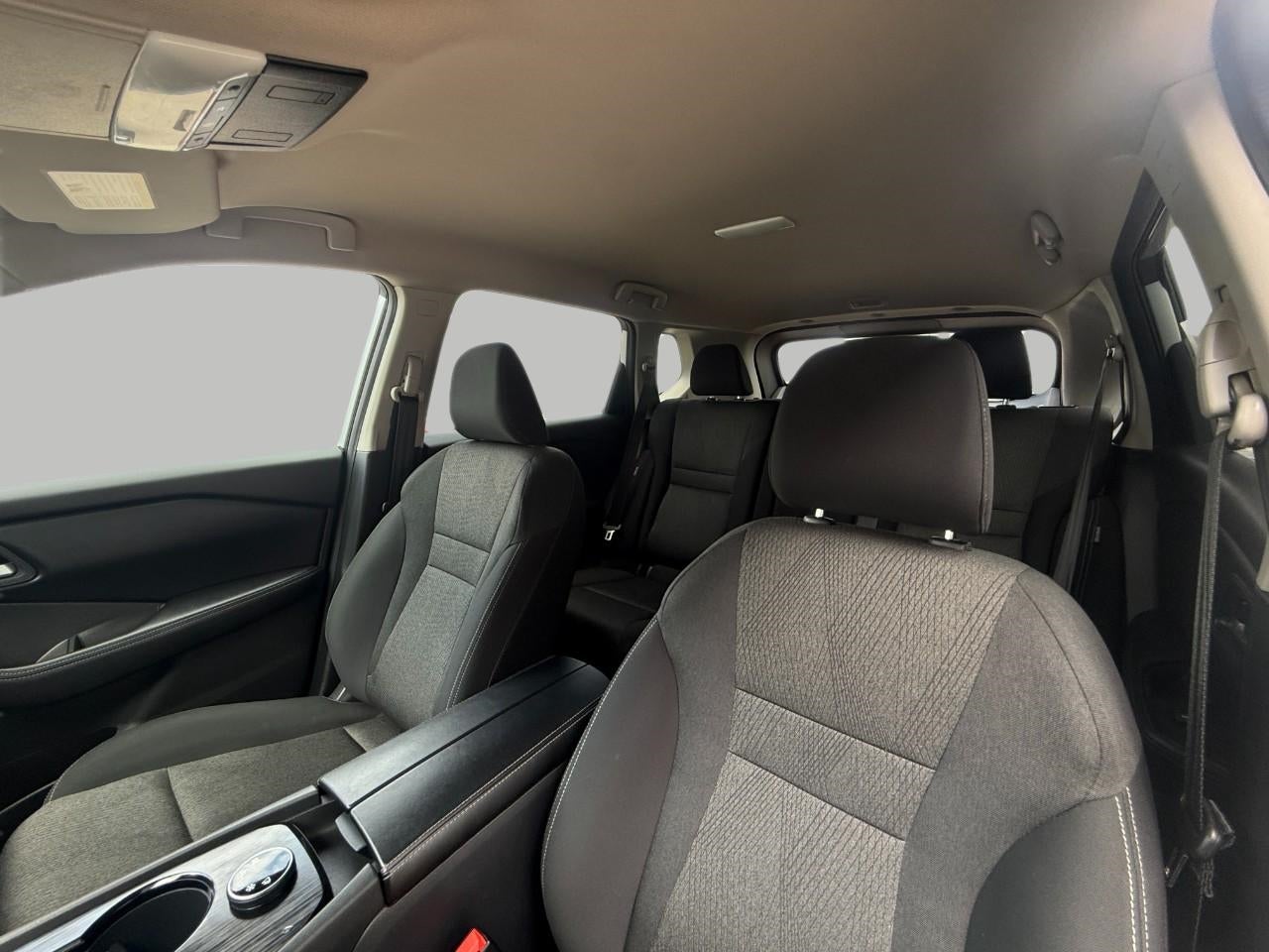 2025 Nissan Rogue AWD SV