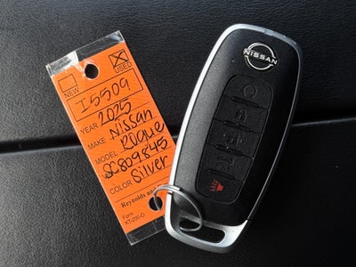 2025 Nissan Rogue AWD SV