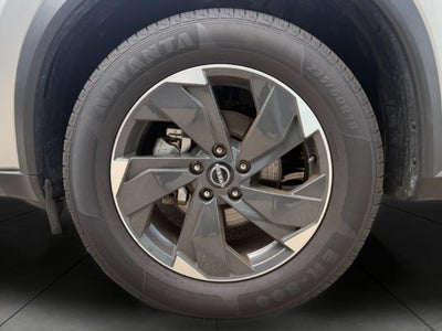2025 Nissan Rogue AWD SV