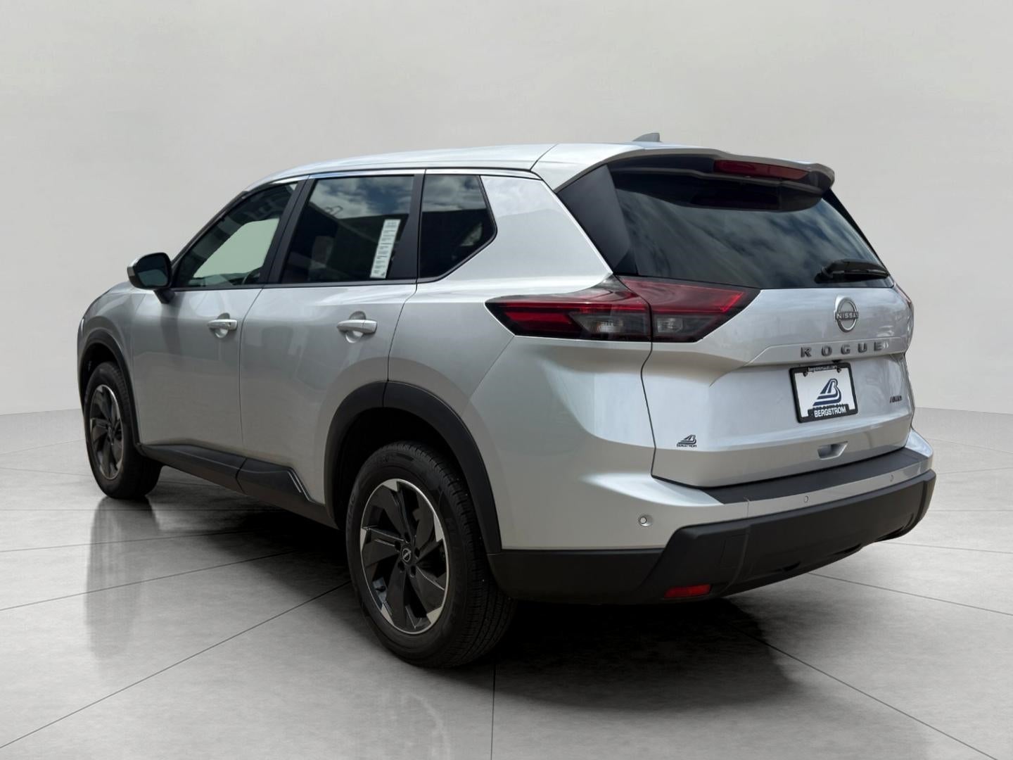 2025 Nissan Rogue AWD SV