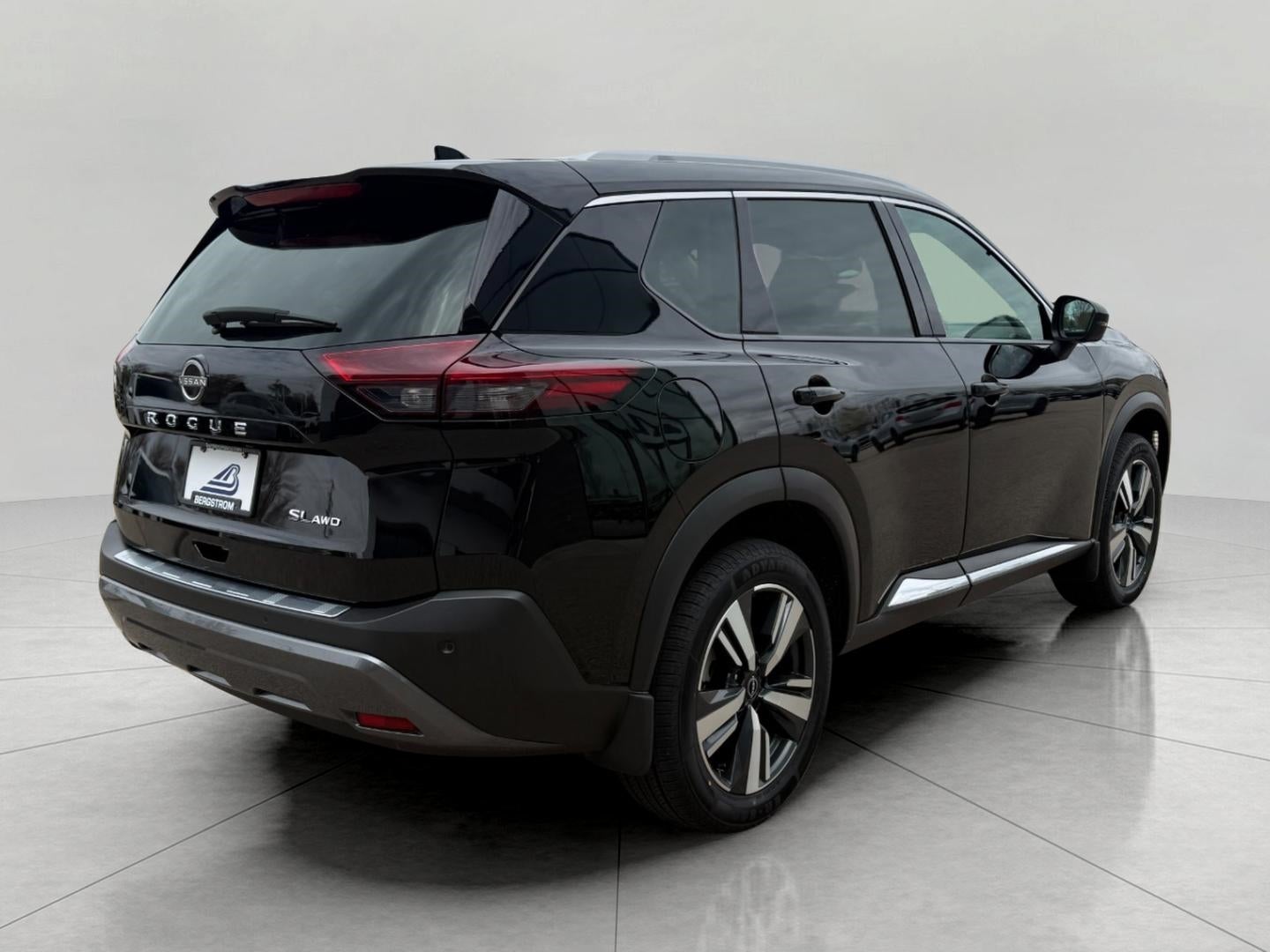 2023 Nissan Rogue AWD SL