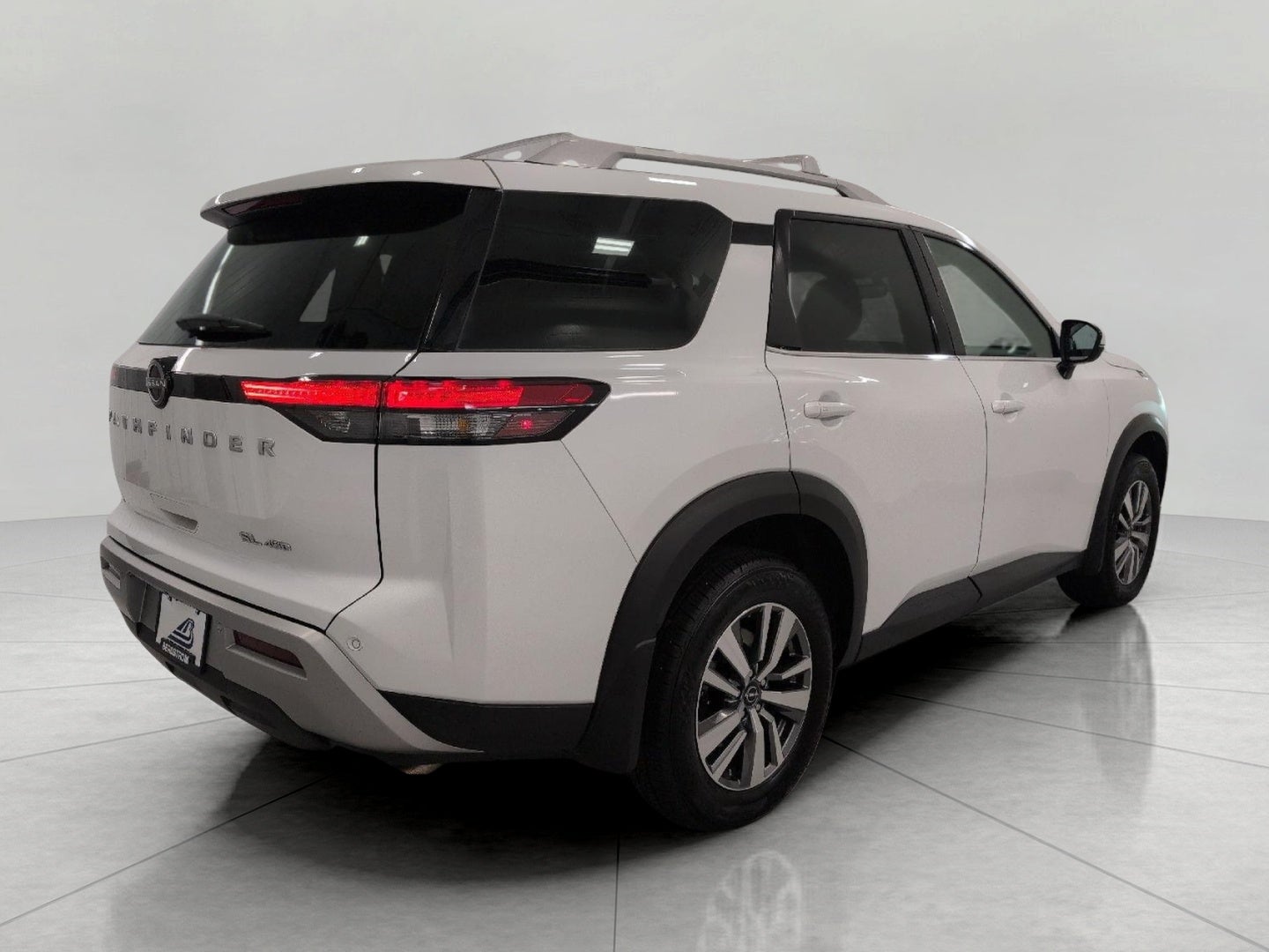 2025 Nissan Pathfinder SL - Photo 19