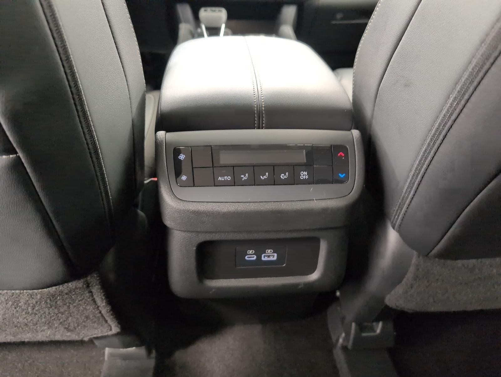 2025 Nissan Pathfinder SL - Photo 22