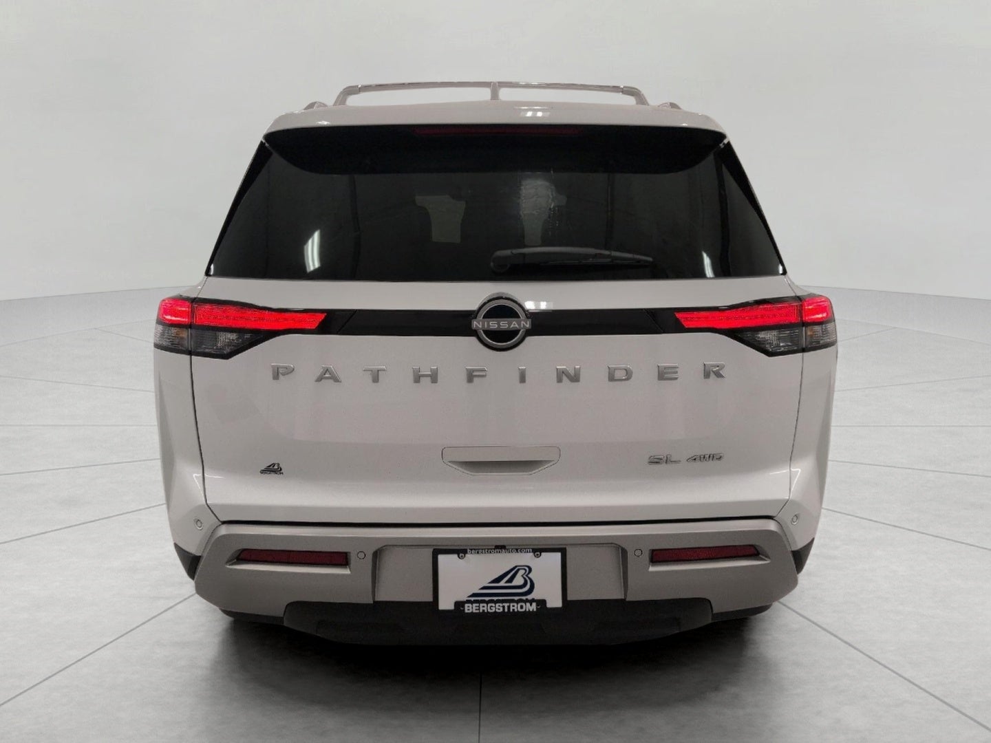 2025 Nissan Pathfinder SL - Photo 25