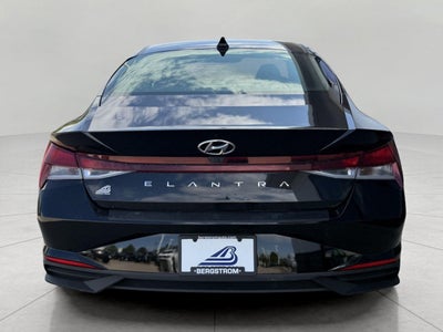 2022 Hyundai Elantra SEL IVT