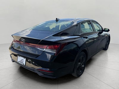 2022 Hyundai Elantra SEL IVT