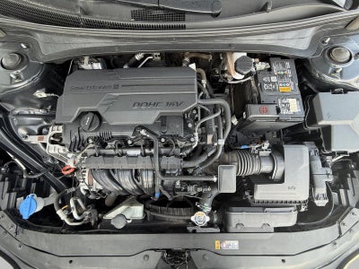 2022 Hyundai Elantra SEL IVT