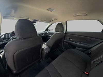 2022 Hyundai Elantra SEL IVT