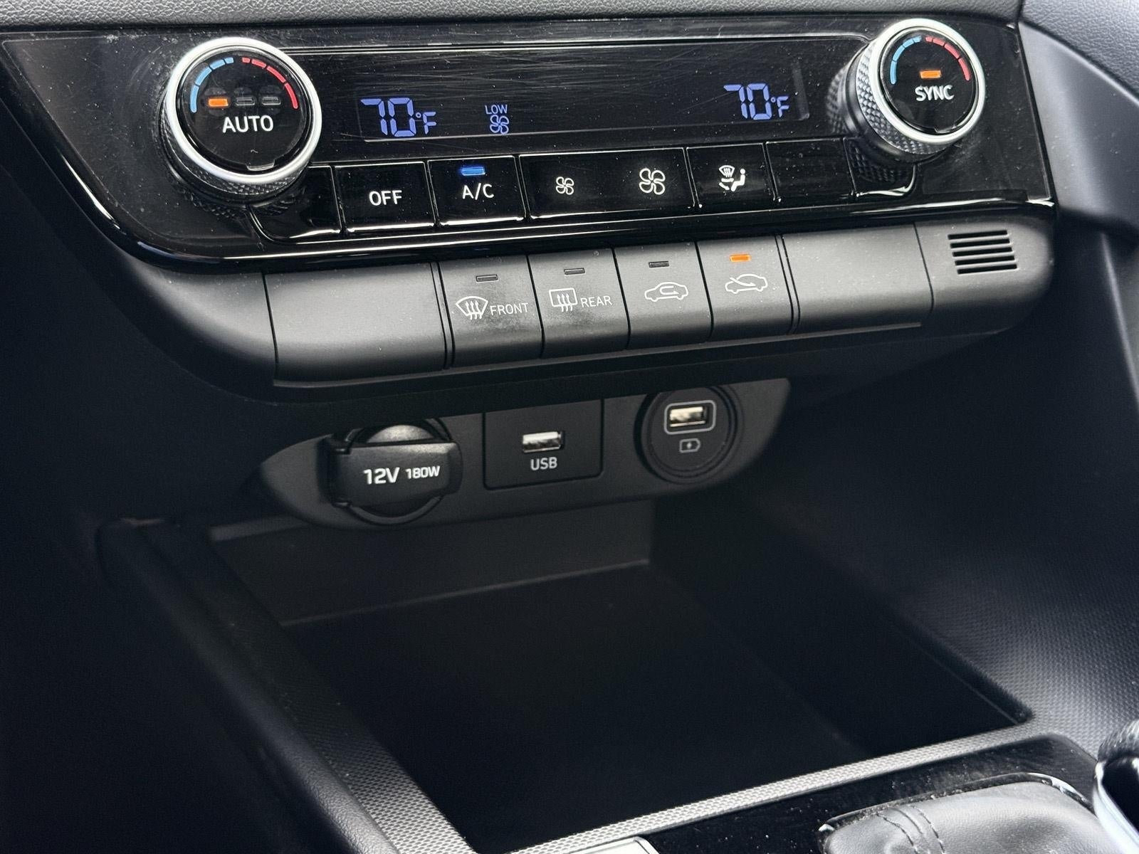 2022 Hyundai Elantra SEL IVT