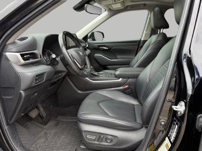 2022 Toyota Highlander XLE AWD (Natl)