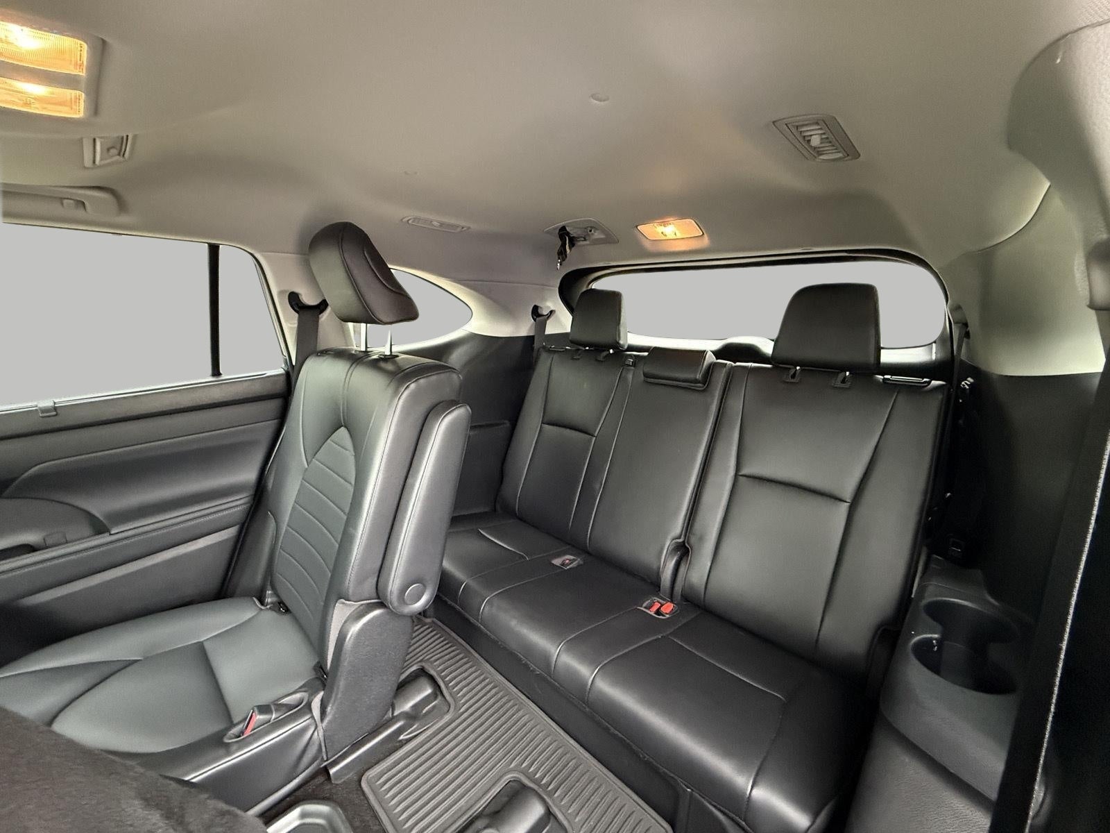 2022 Toyota Highlander XLE AWD (Natl)