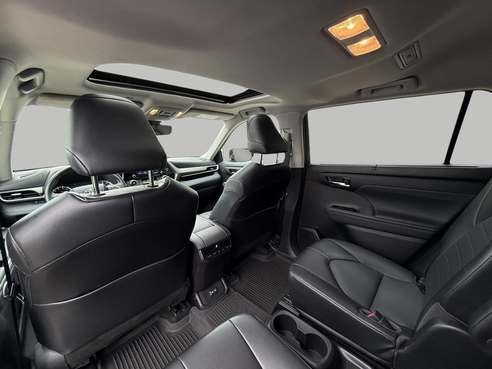 2022 Toyota Highlander XLE AWD (Natl)