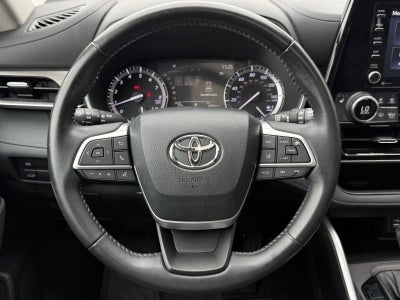 2022 Toyota Highlander XLE AWD (Natl)